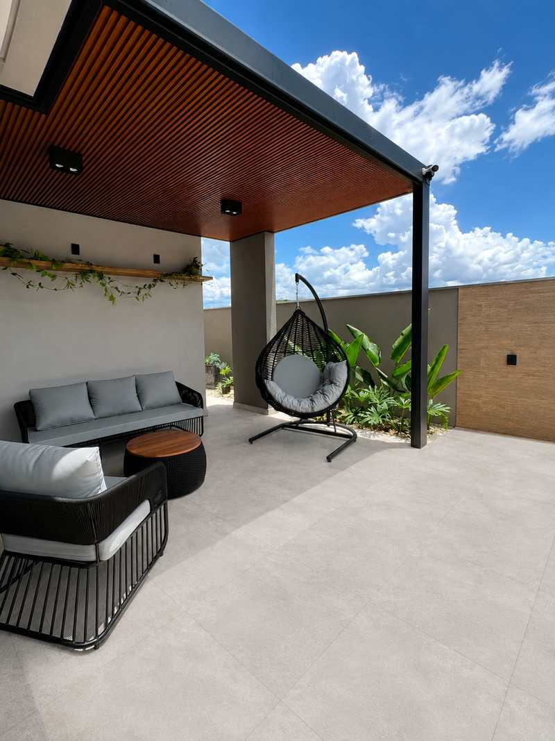 Patio con Cemento Gris