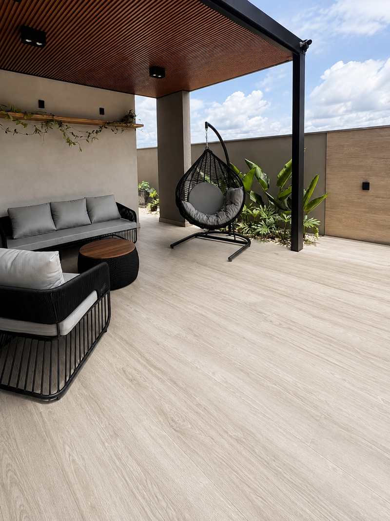 Patio con Forest Sand
