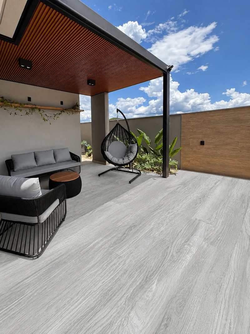 Patio con Forest Smoke